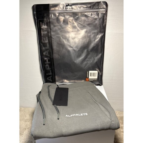 Alphalete Core Shorts Mens Essential Concrete Gray Lg Logo Pocket - Picture 1 of 9